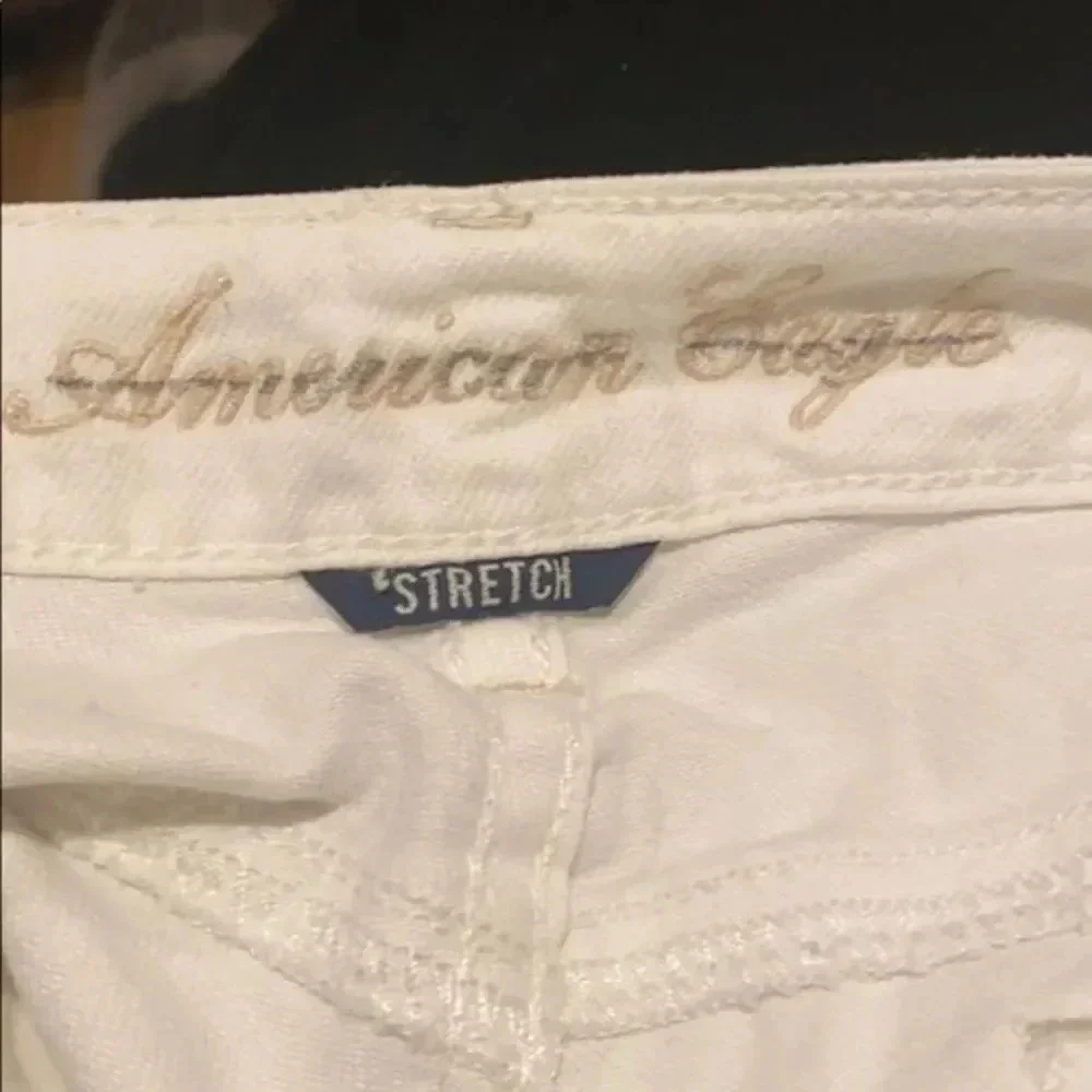 - American Eagle stretch skinny jeans